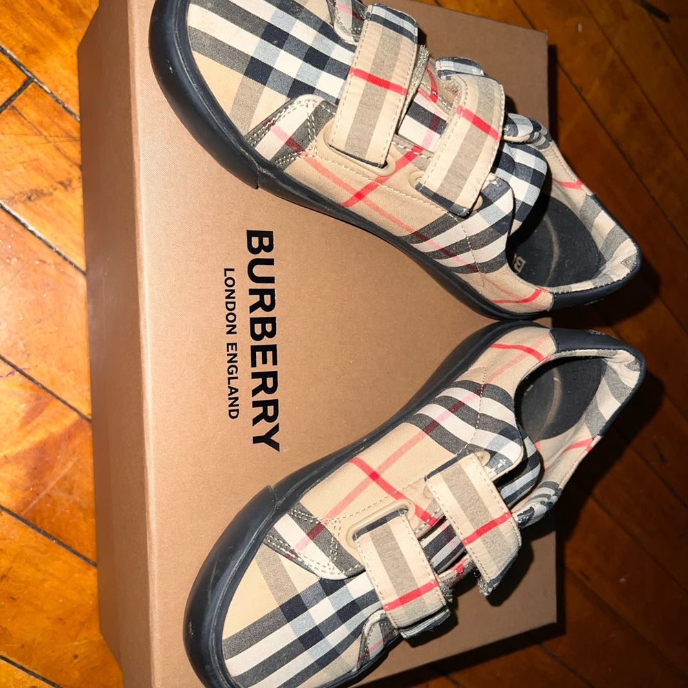 Burberry Sneakers
